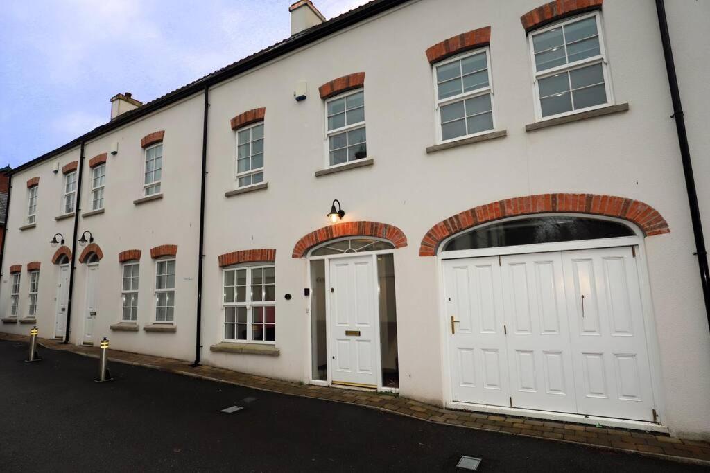 Royal Hillsborough Village Luxury Townhouse Εξωτερικό φωτογραφία