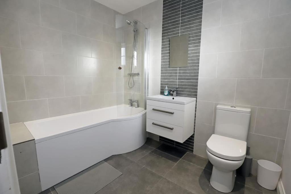Royal Hillsborough Village Luxury Townhouse Εξωτερικό φωτογραφία